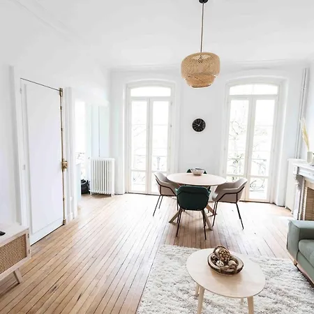 Le Petit Balzac T2 - Hypercentre アパート アングレーム